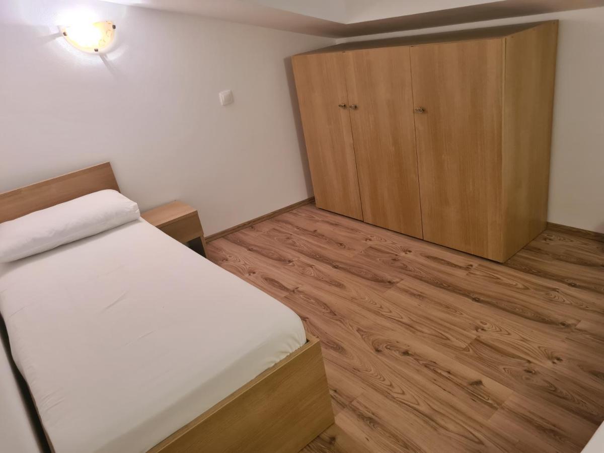Apartments Jukic Porec Esterno foto