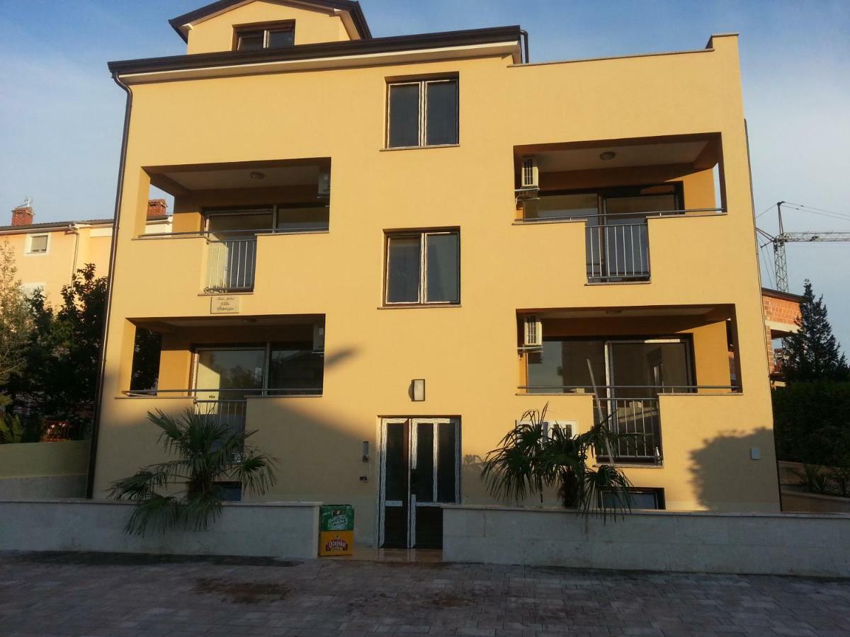 Apartments Jukic Porec Esterno foto