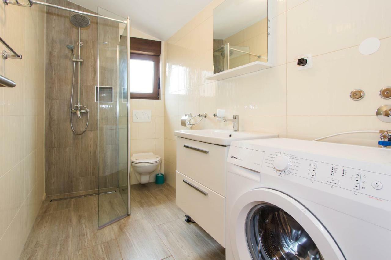 Apartments Jukic Porec Esterno foto